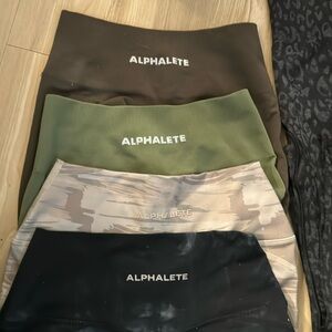 Athletic clothes (alphalete/gymshark/lulu+)